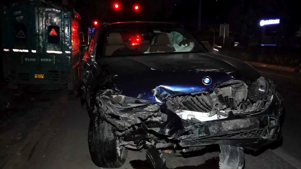 Senior Finance Ministry official killed, three injured as BMW hits ...