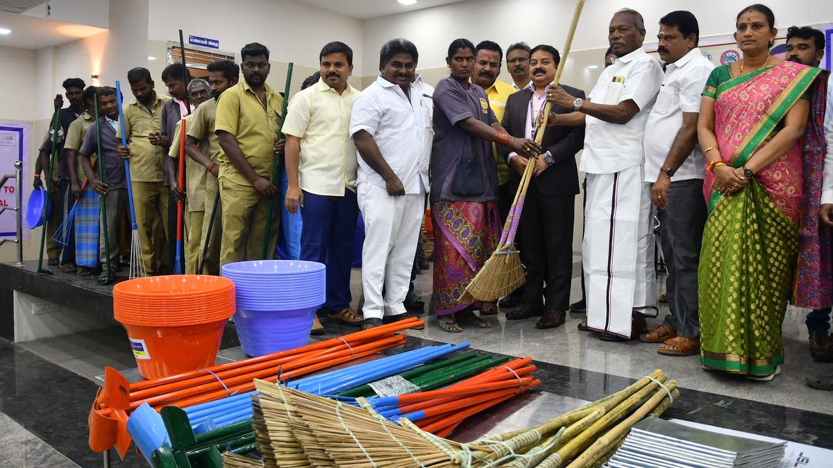 Implements distributed to conservancy workers in Salem Corporation