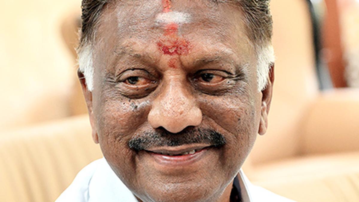 Vengaivayal incident: Former Tamil Nadu CM Panneerselvam doubts police investigation; wants CBI probe