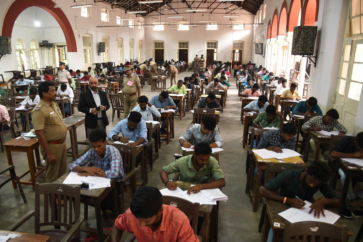 Over 23,000 appear for TNUSRB exam in Madurai district