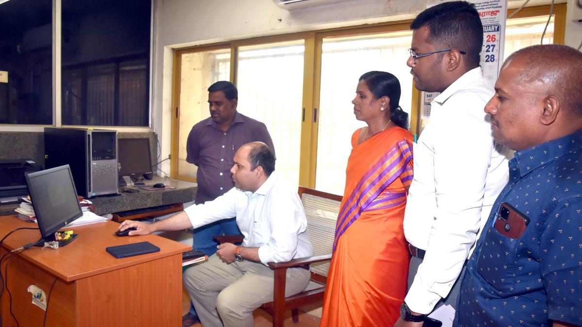 Erode (East) bypoll | 32 vulnerable polling stations identified