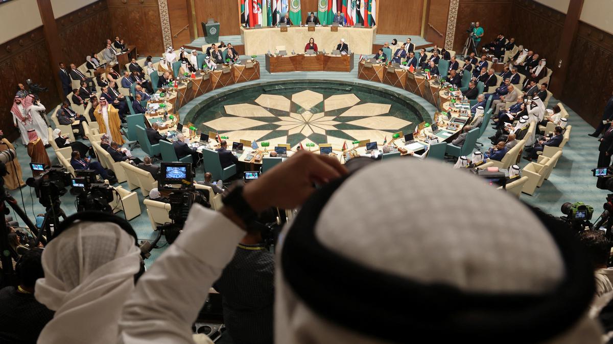 Arab League chief demands end to Gaza military operations