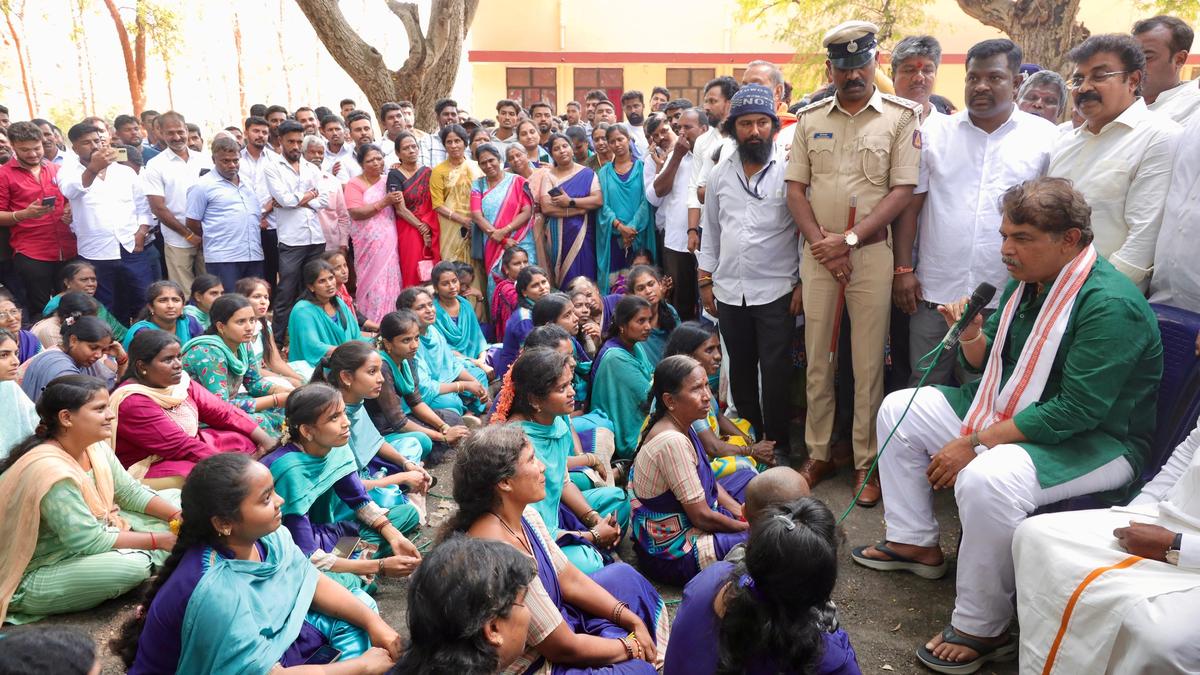 Ashok threatens to launch ‘Save Mysuru Silk’ campaign if Govt. does not drop stadium project at KSIC unit in T. Narsipura