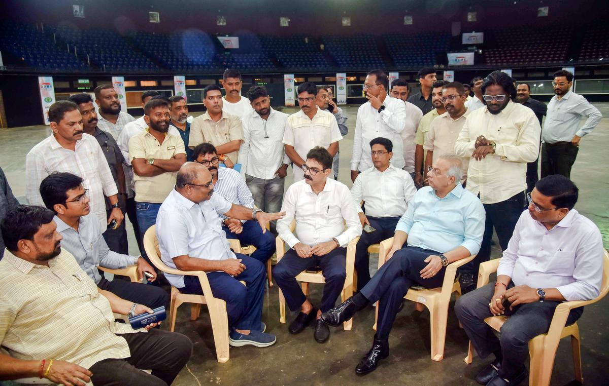MNS and Shiv Sena (UBT) leaders visit the World Dome where the two leaders are going to address the joint rally. MNS and Shiv Sena (UBT) leaders visit the World Dome where the two leaders are going to address the joint rally.