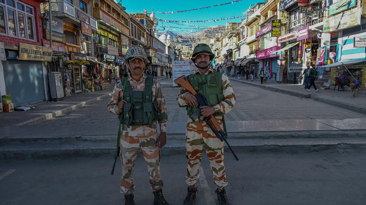 Centre orders judicial probe into Leh violence