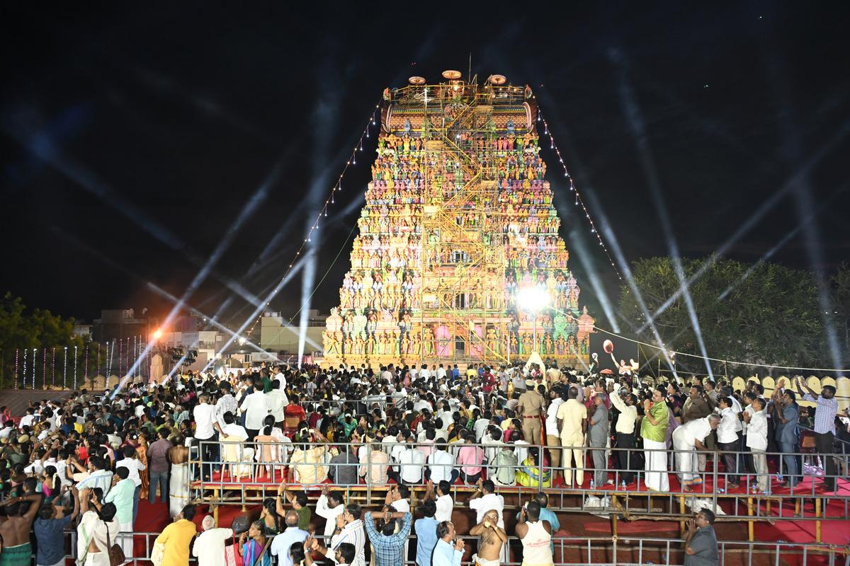 Tirupparankundram Subramania Swamy Temple kumbabishekam ceremony was held in Madurai in the early hours on July 14, 2025 Tirupparankundram Subramania Swamy Temple kumbabishekam ceremony was held in Madurai in the early hours on July 14, 2025