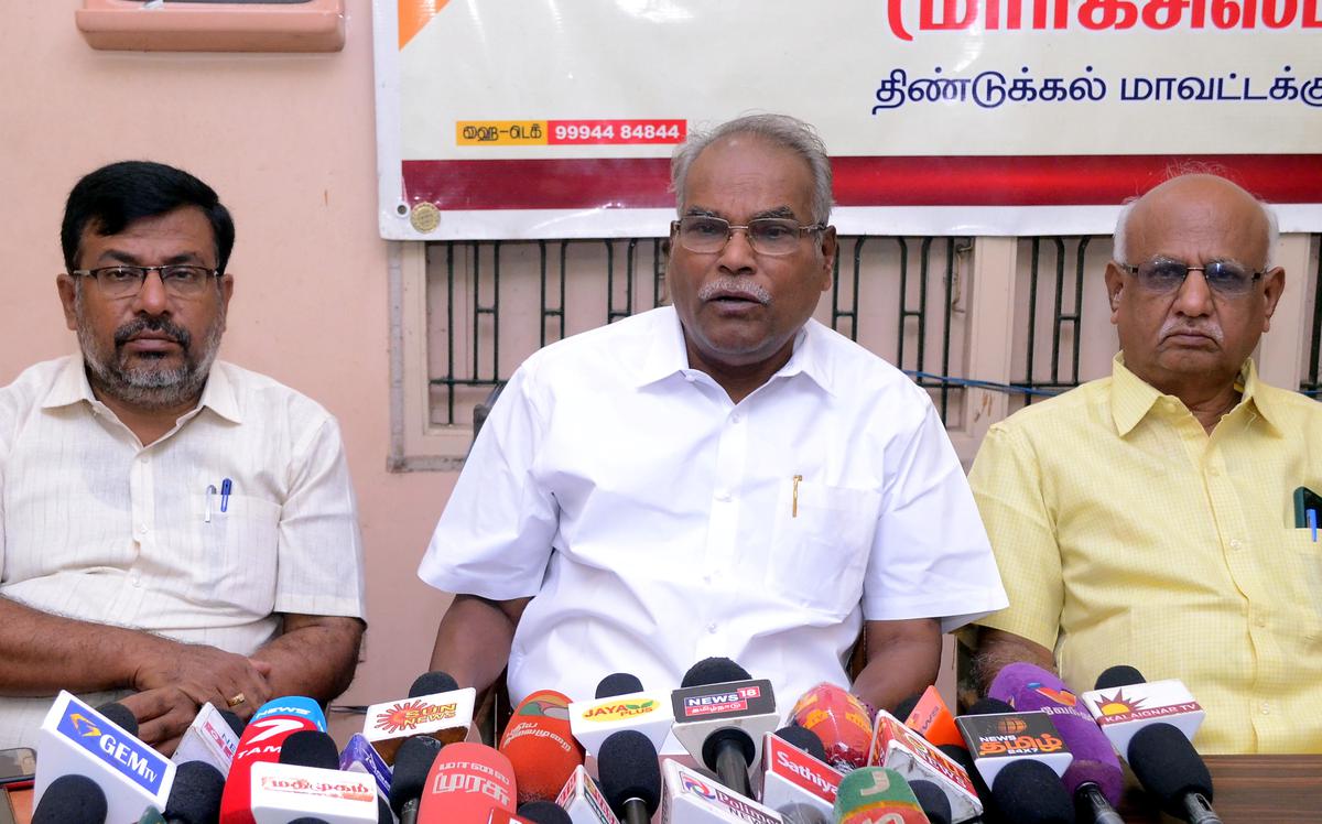 CPI (M) demands removal of Hindi cells in public sector offices in TN