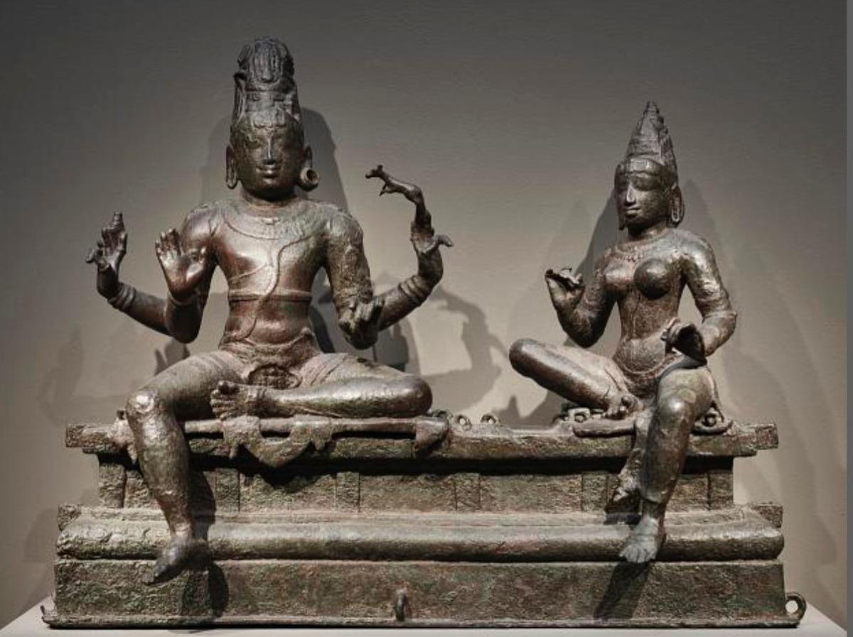 Two antique idols stolen from Tiruvarur temple 50 years ago, traced to United States