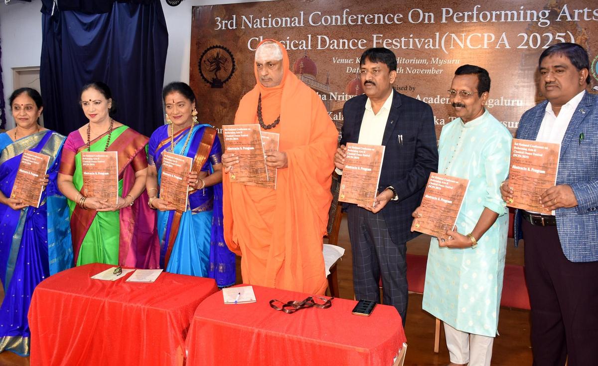 thehindu.com - The Hindu Bureau - National Classical Dance festival begins at Music varsity