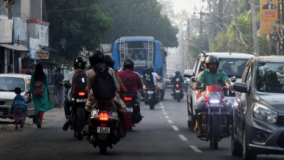 19 applicants seek permits to operate buses from Goshree isles to Vyttila hub, other city routes