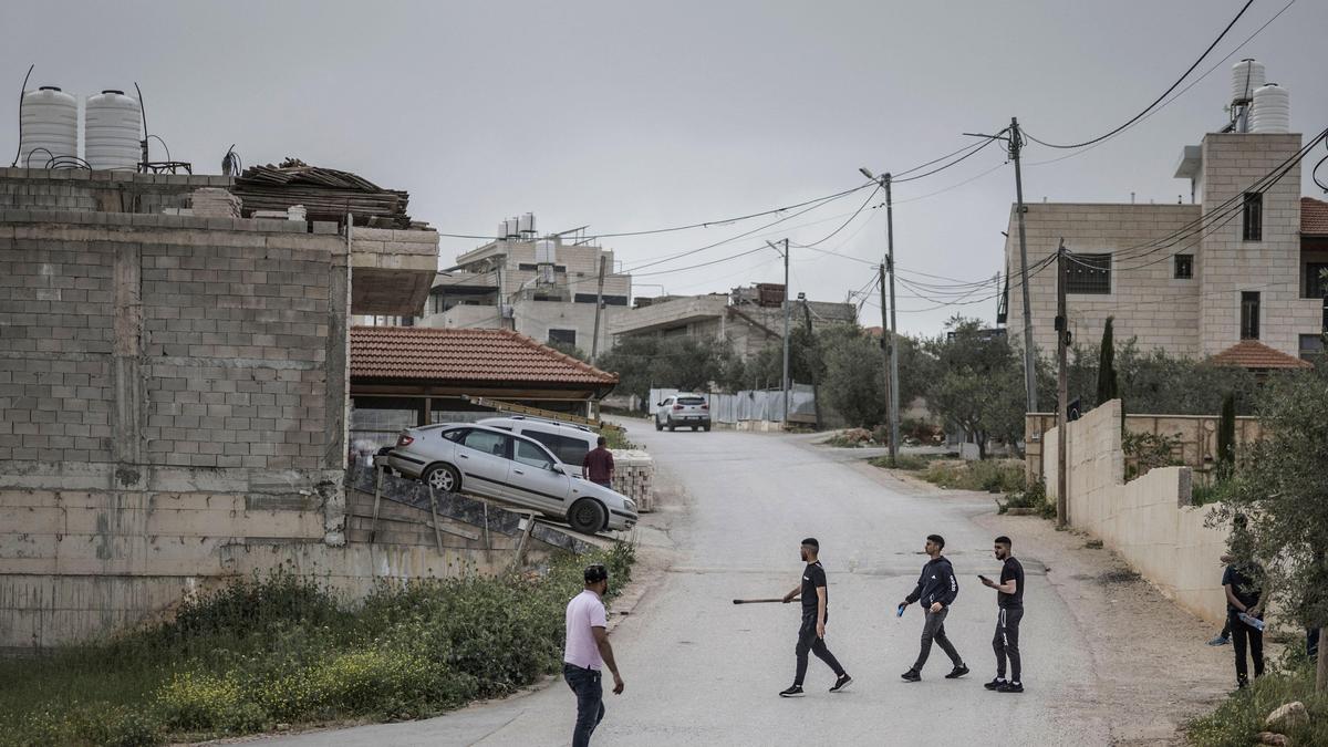 इज़राइल सेना का कहना है कि वेस्ट बैंक में संदिग्ध आतंकवादी मारा गया