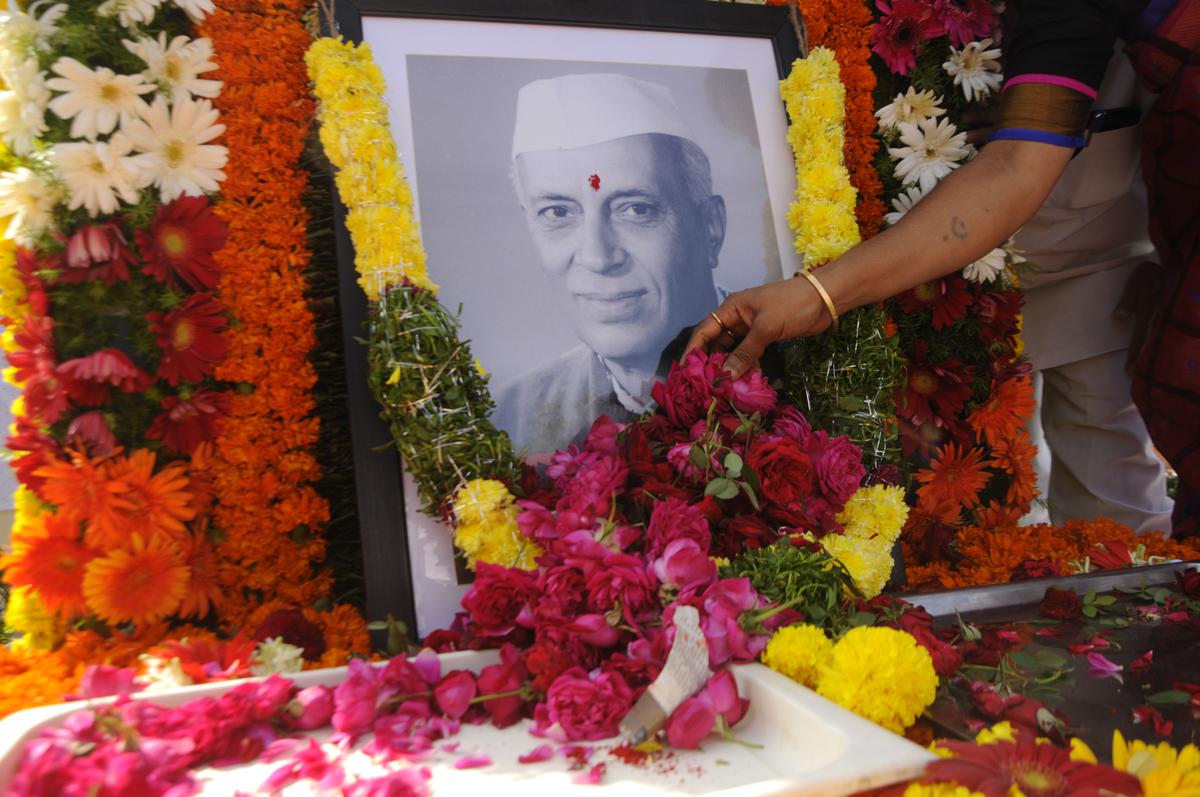 PM Modi pays tribute to Jawaharlal Nehru on death anniversary ...