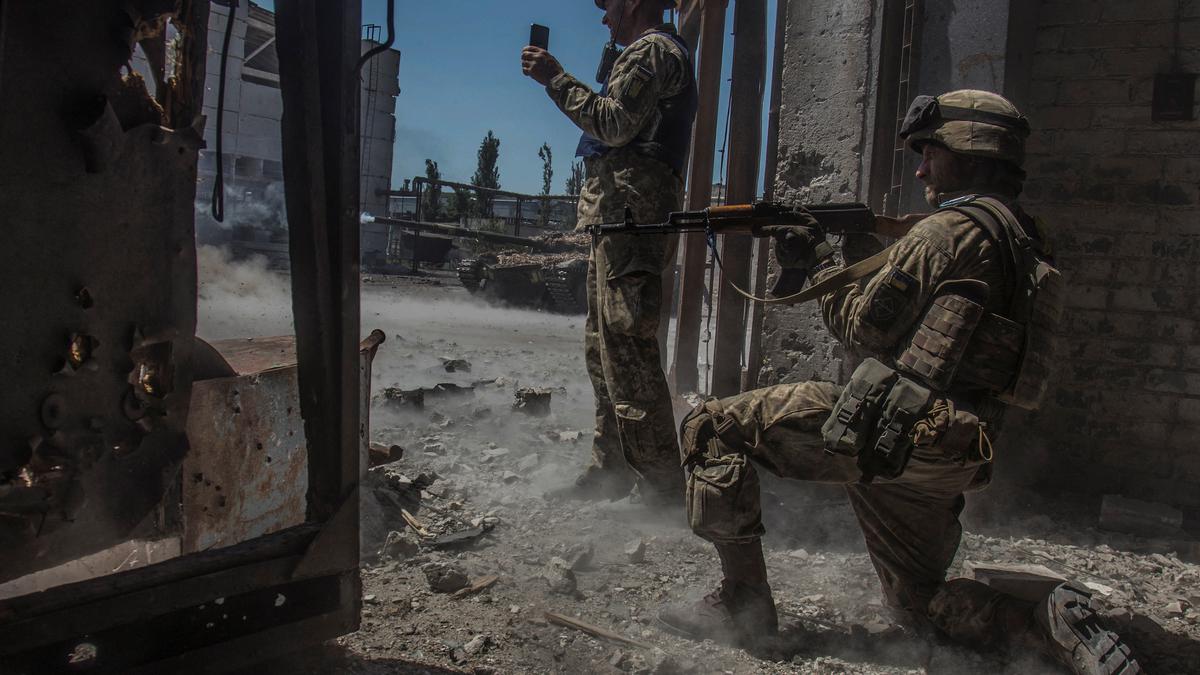 Ukraine Army to leave battered Severodonetsk to avoid encirclement