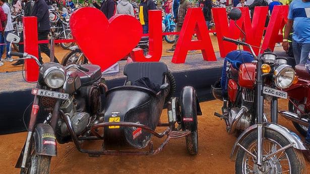 Jawa Yezdi bike festival sees hundreds in attendance on Sunday