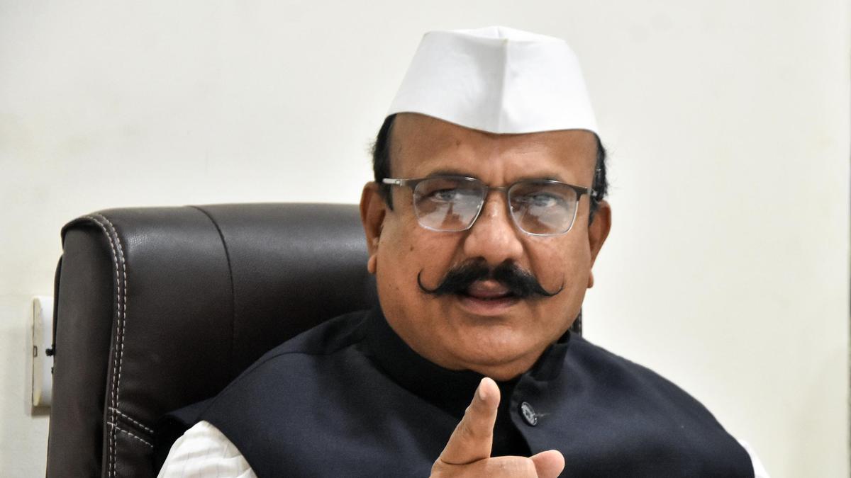 Congress delegation meets Maha Chief Electoral Officer, demands impartial SIR