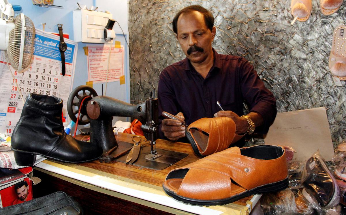 Making sale a shoe