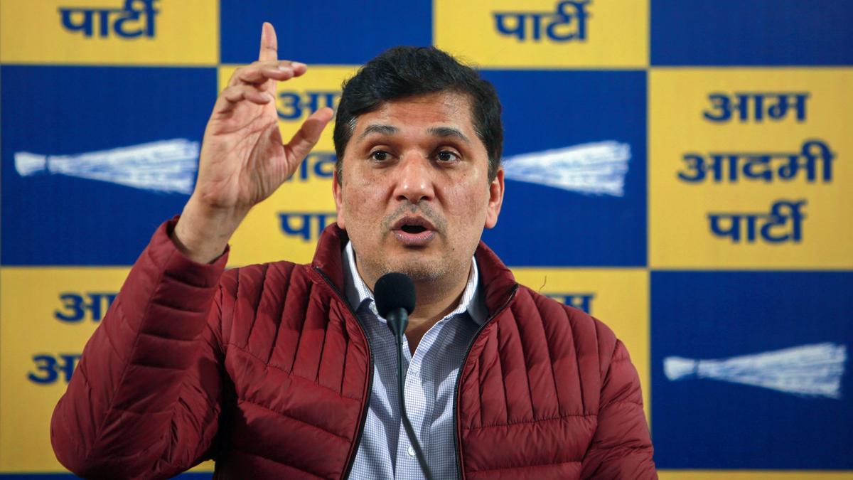 AAP accuses Delhi govt. of giving hospitals’ construction work to private companies