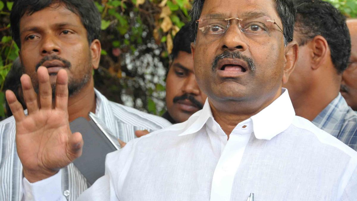 Andhra Pradesh: Jagan, Bharati will land in jail in Viveka murder case, says D.L. Ravindra Reddy