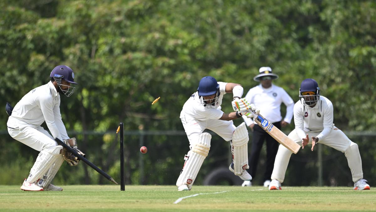 RANJI TROPHY | Jalaj Saxena torments Uttar Pradesh with a five-wicket haul