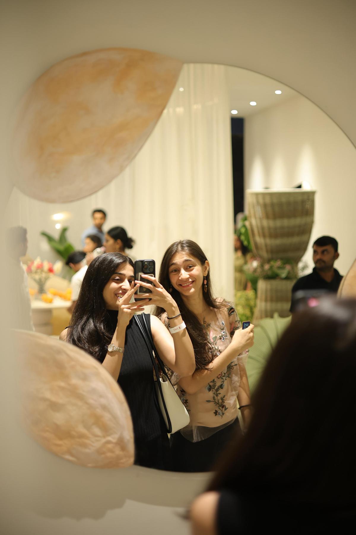 Strategically positioned interventions such as mirrors carved out plenty of interactive pause points at Design POV. Strategically positioned interventions such as mirrors carved out plenty of interactive pause points at Design POV.