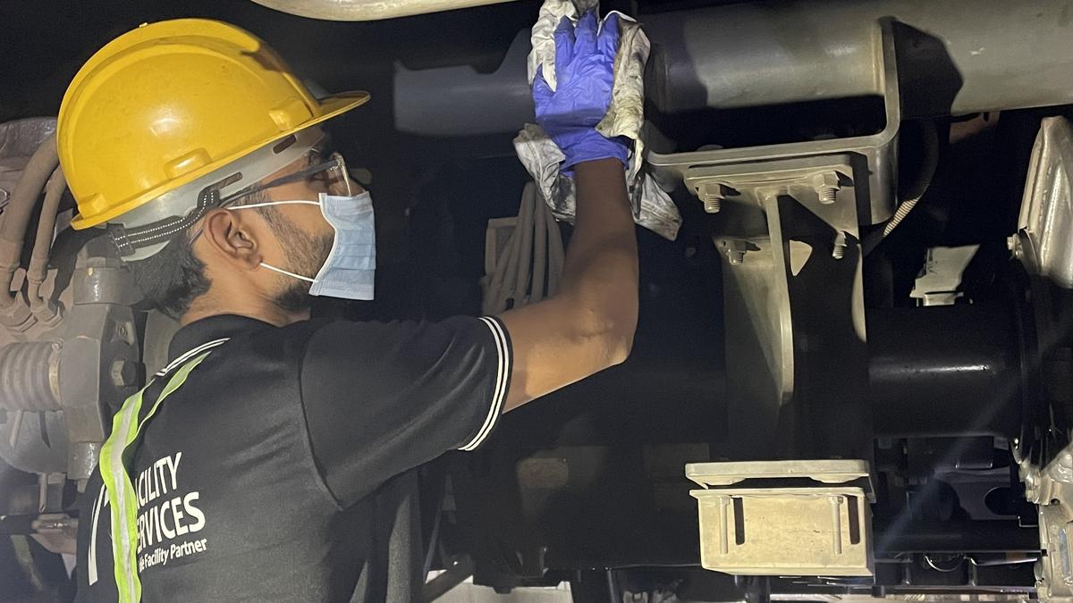 Midnight maintenance holds the key to Metro Rail operations