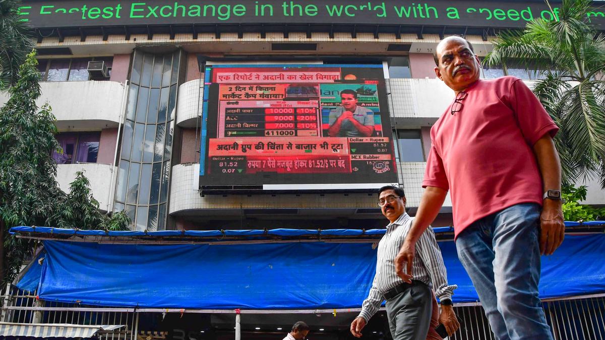 Markets trade lower in initial trade amid weak global trends