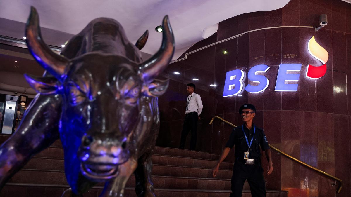 Stock markets rebound on last-hour buying, Sensex closes up 111pts