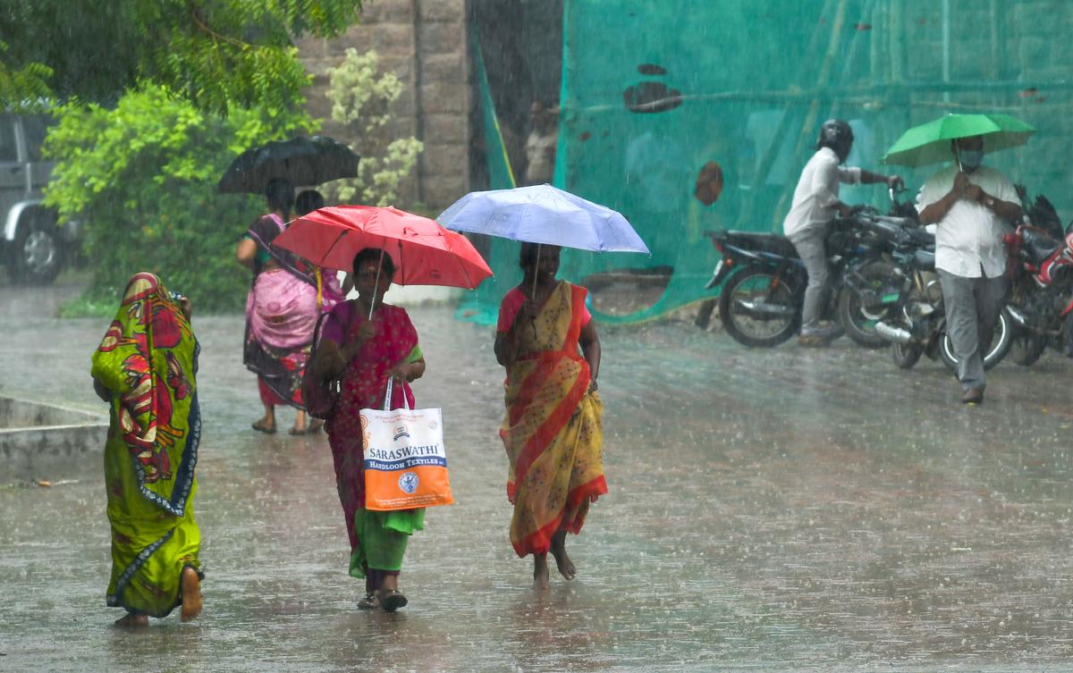 Depression likely to weaken on morning of November 22 in Tamil Nadu