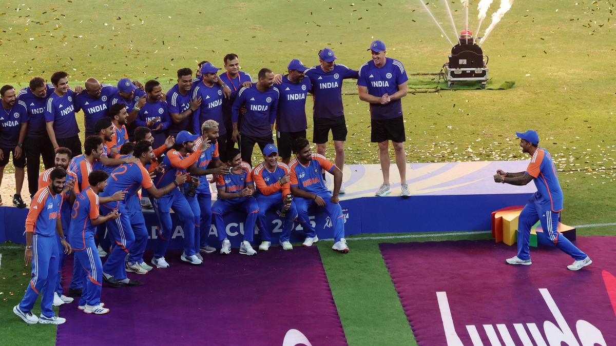 Asia Cup trophy not awarded to champions India after they refuse to accept it from ACC chief Mohsin Naqvi