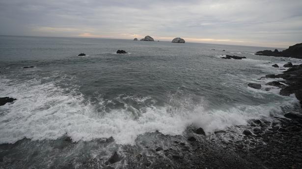 Hurricane Orlene hits Mexico's Pacific coast near Mazatlan