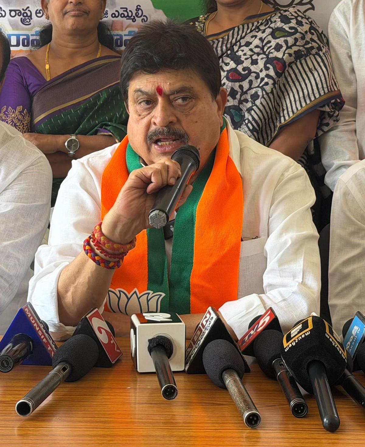 BJP hails Khanapur chairperson victory, slams Congress party’s ‘undemocratic tactics’