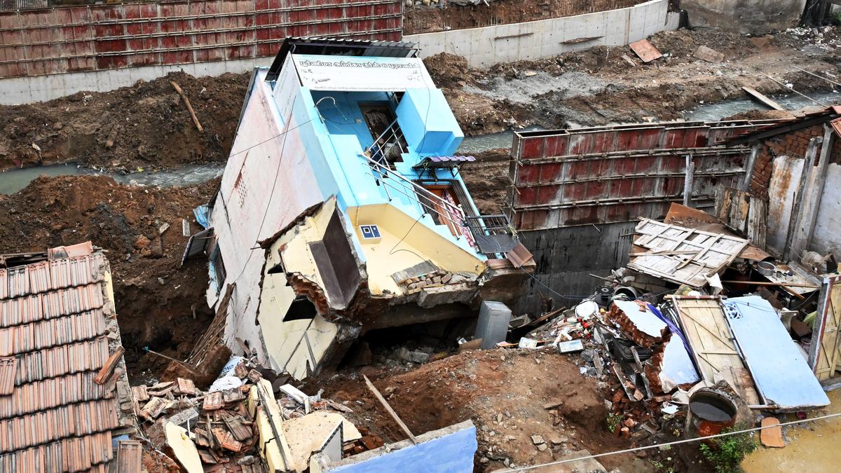 Uninhabited house in Coimbatore collapses during strengthening process