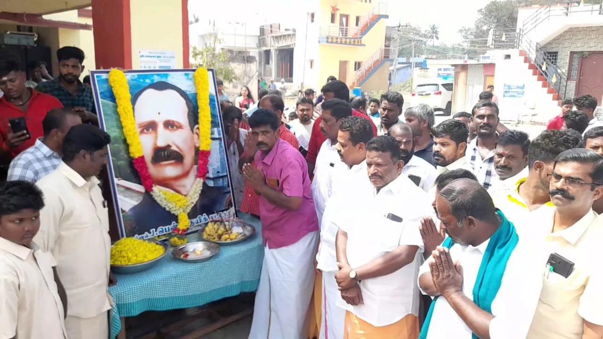 Farmers celebrate 184th birth anniversary of Col. Penny Cuick at his memorial