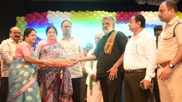 Do not forget teachers when you scale great heights, students told