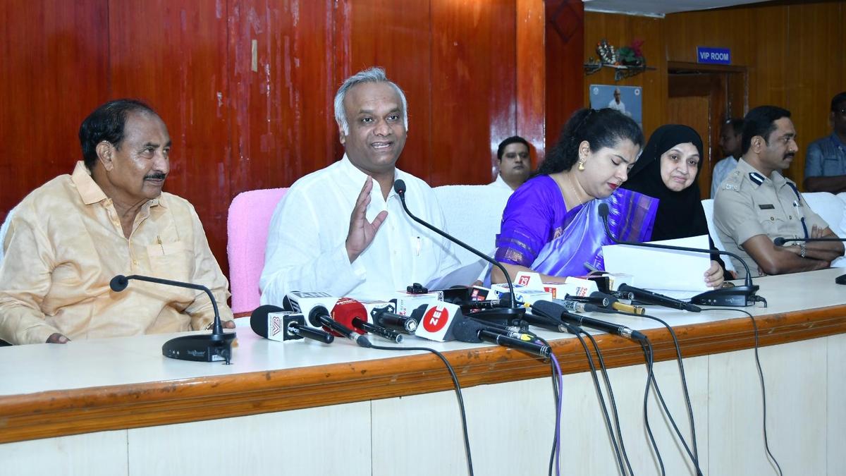 Hometowns of Kannada stalwarts to receive ₹1 crore each for development