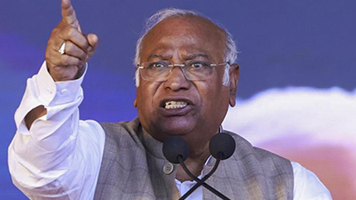 Govt. failed to realise 'Make in India' due to 'complete inaction', says Congress chief Kharge