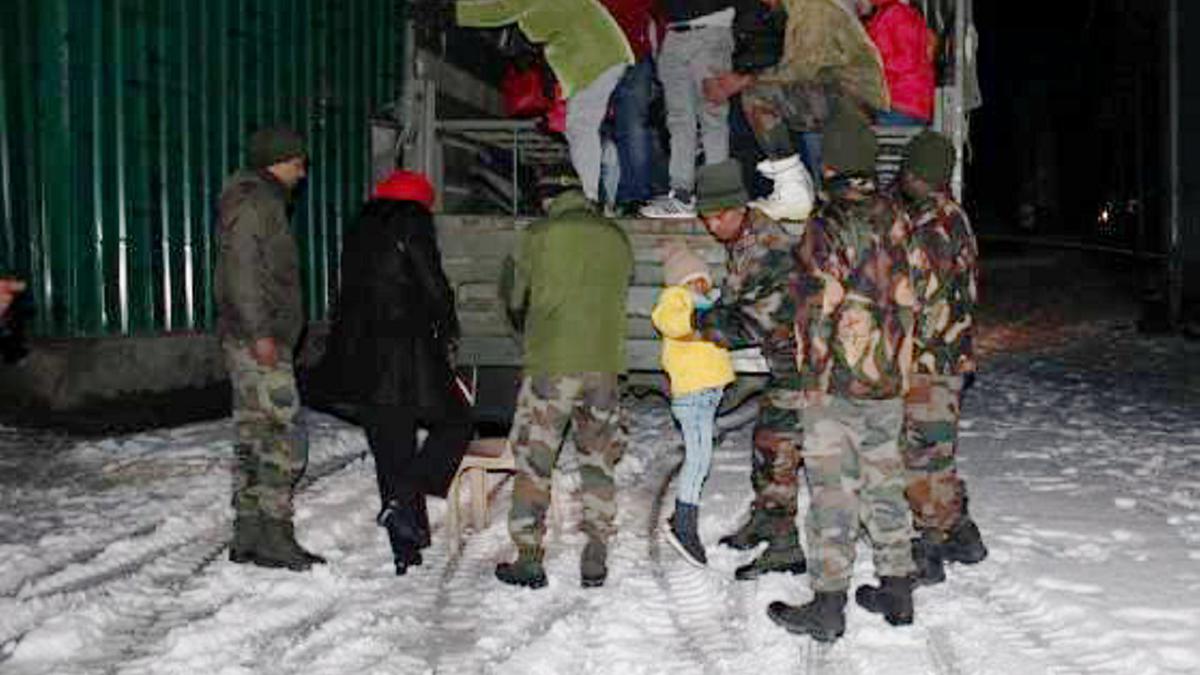 Army rescues over 1,000 stranded tourists in Sikkim