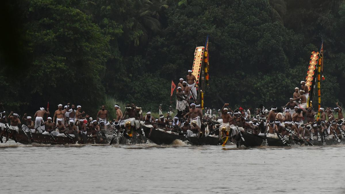 Aranmula Uthrattathi boat race: Pampa grooves to Vanchipattu from palliyodams