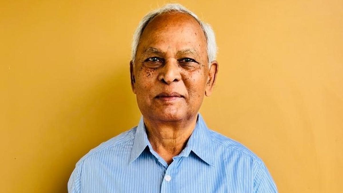 New book throws light on different dimensions of poverty during colonial era