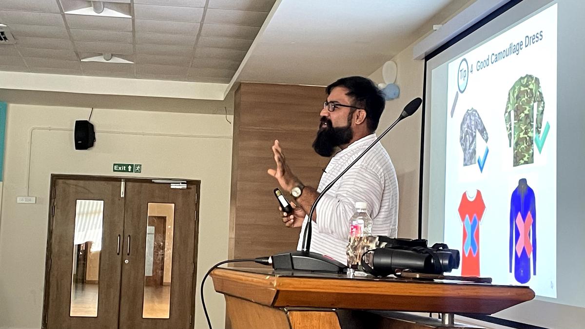 Apollo University holds workshop on birdwatching