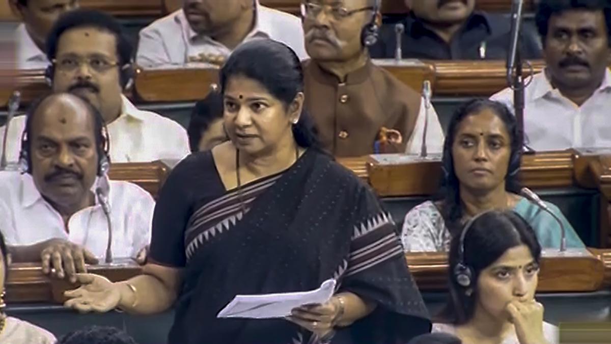 Double-engine government stood as mute spectator to Manipur crisis: Kanimozhi