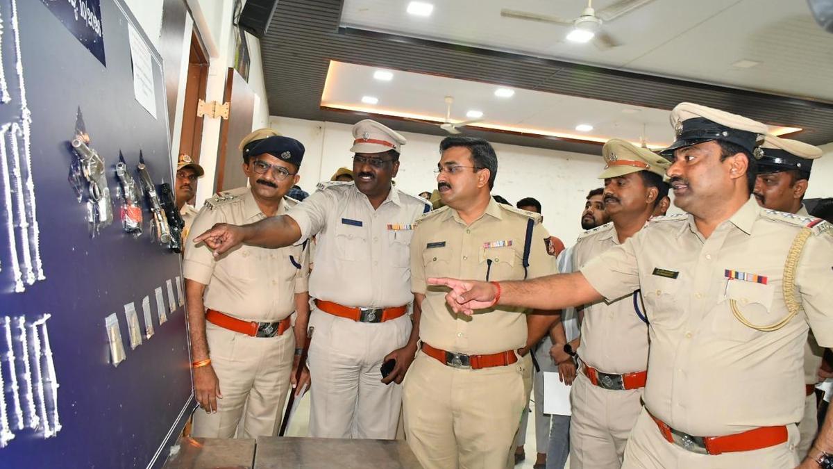 Two accused of robbery and shooting arrested