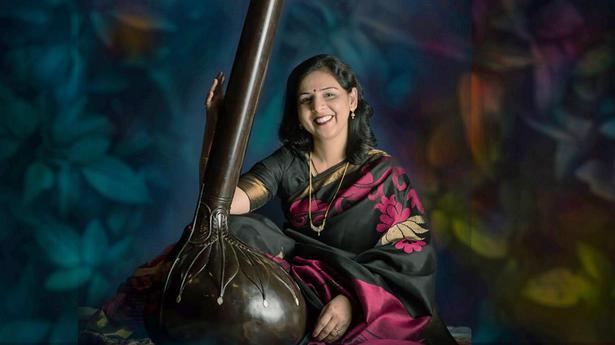 Manjusha Patil heralds joy with monsoon melodies at Barkha Ritu concert