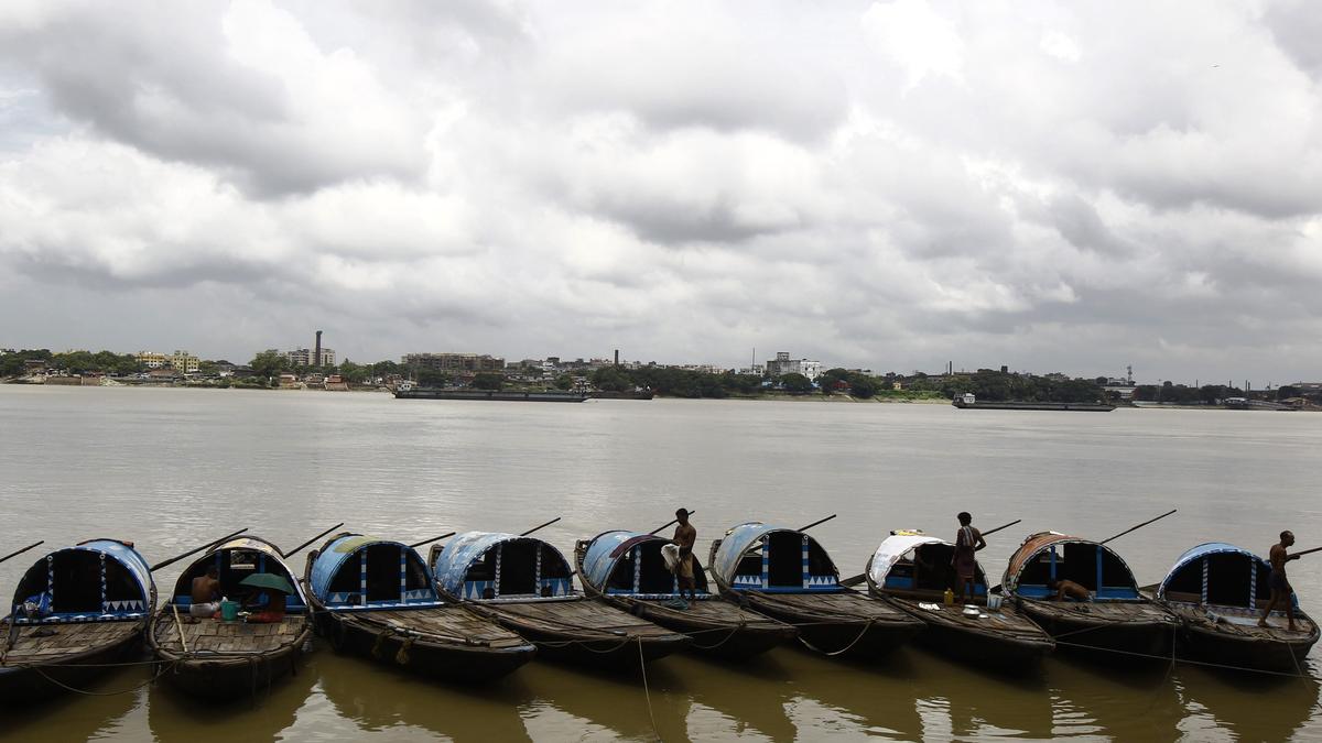 Floods imminent in West Bengal as depression, dam water make things worse