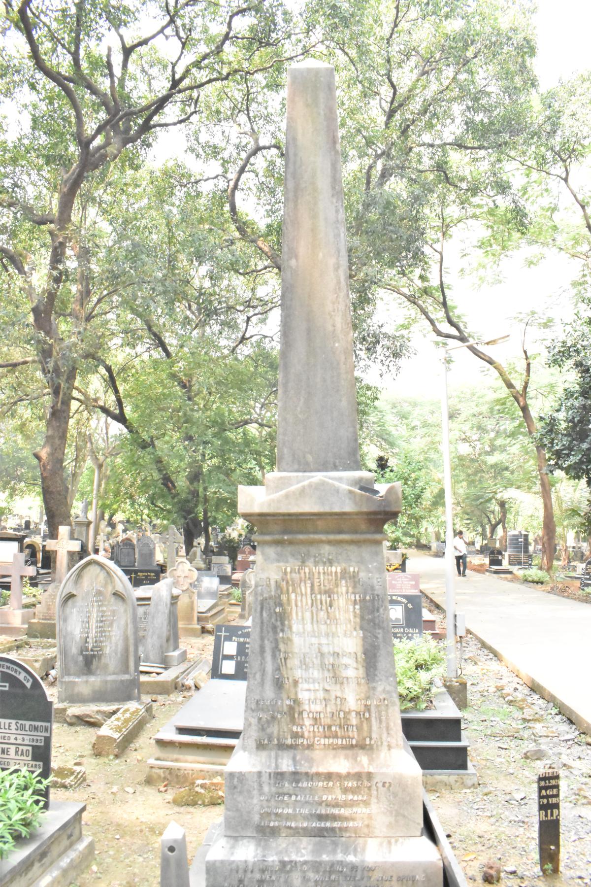 Um obelisco  Um obelisco