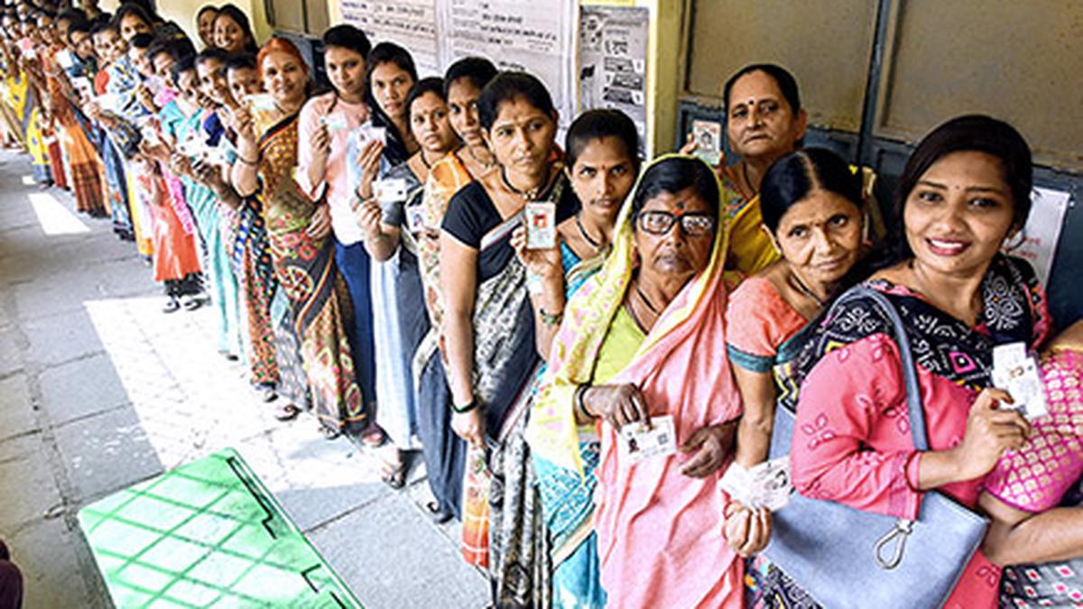 https://th-i.thgim.com/public/incoming/vofi9o/article70056694.ece/alternates/LANDSCAPE_1200/IMG_Voting_for_Maharasht_2_1_RNDVTNR3.jpg