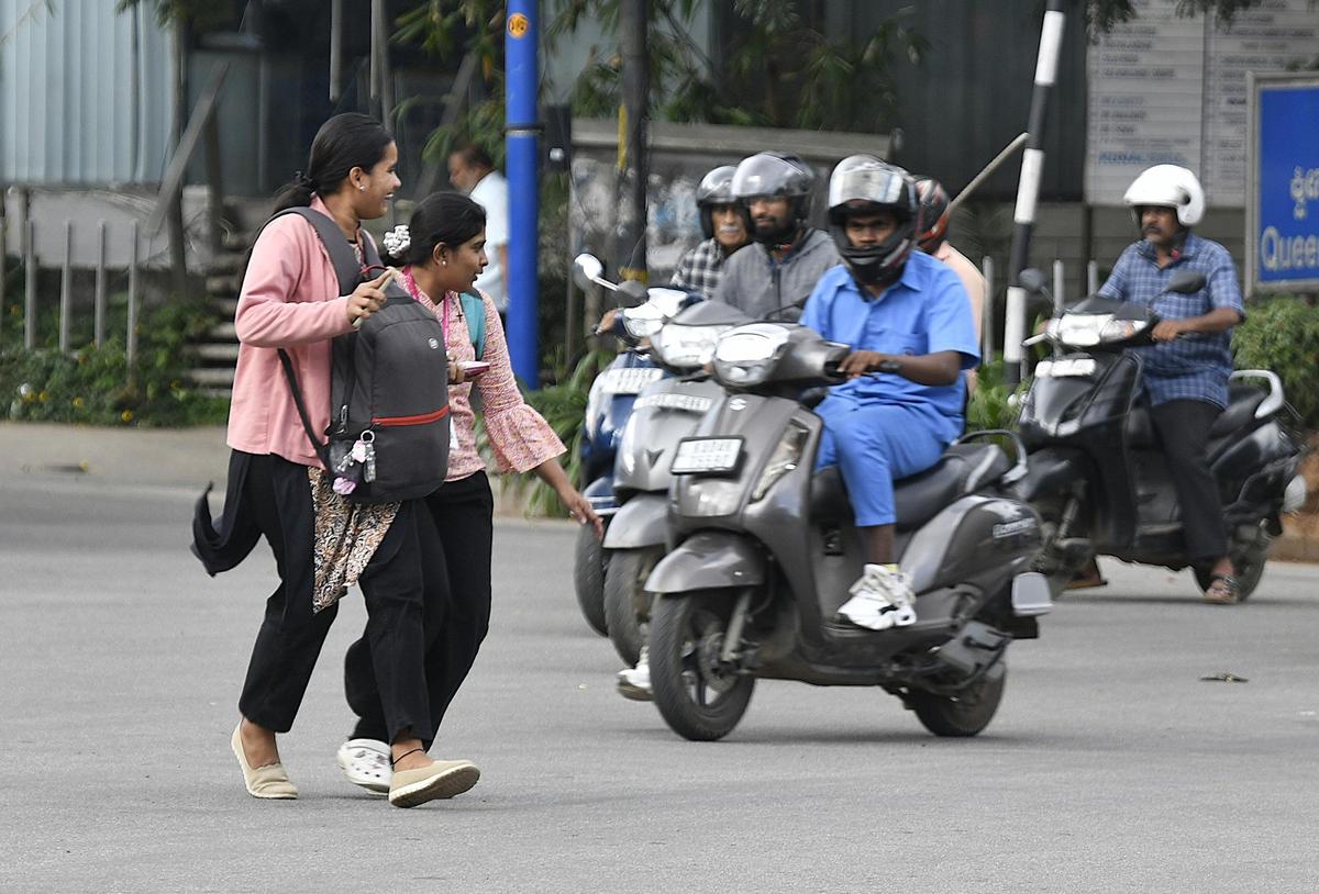 Bengaluru Traffic Police launch 'Cobra Beat' to tackle micro-level  congestion - The Hindu