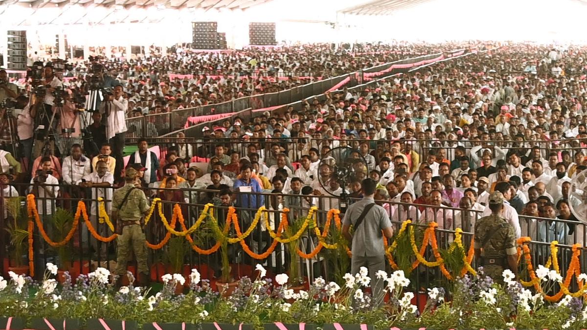 Country will witness cyclone of farmers’ unity soon, says KCR at Maharashtra public meet