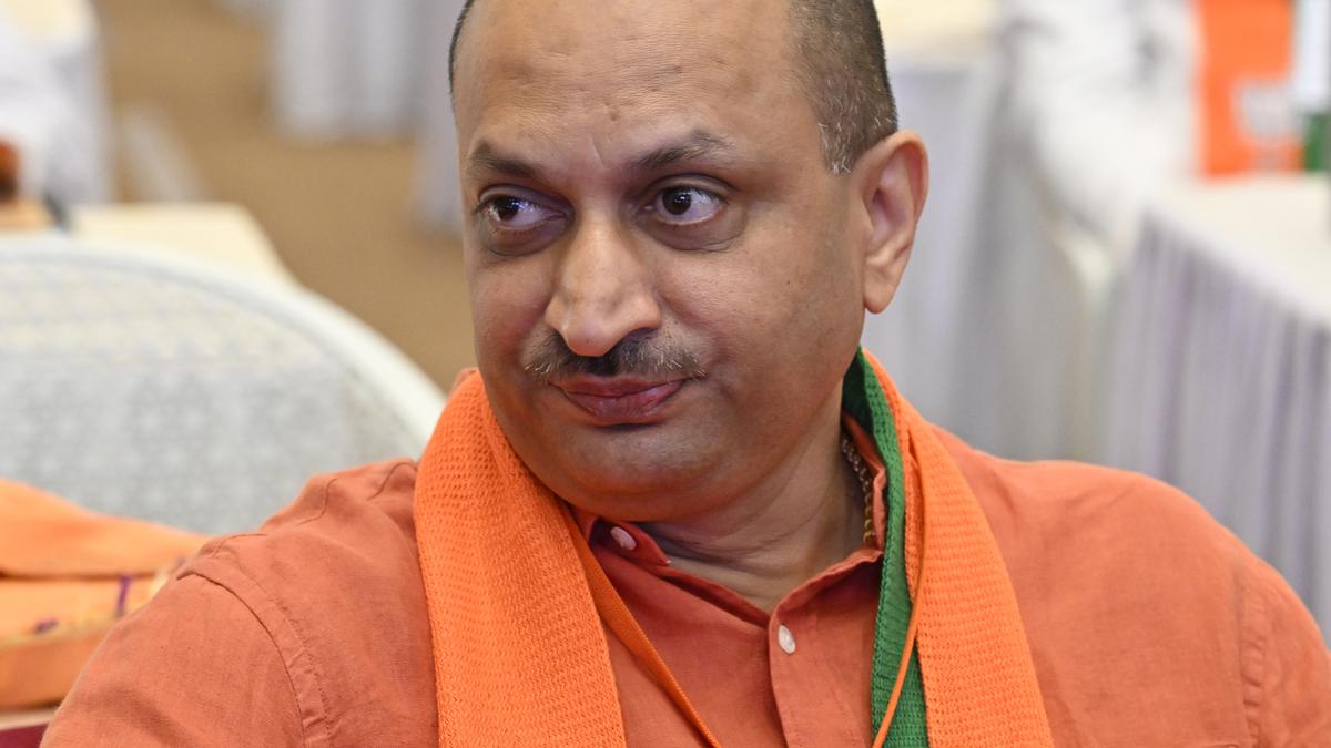 Two people conspicuous by absence at Sirsi rally