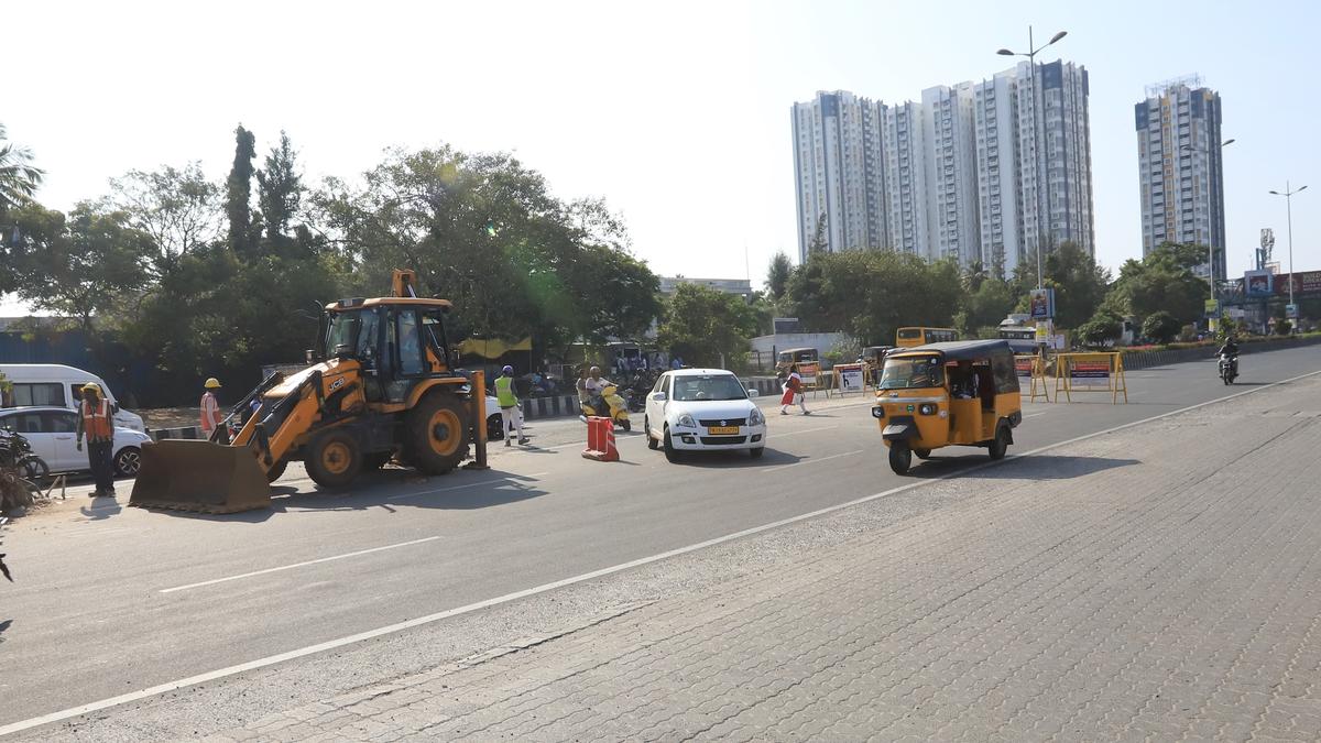 Metro Rail traffic changes at OMR in Sholinganallur: residents hail tweaks at two minor T-junctions